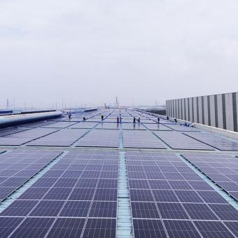 Sistema di montaggio per tetto fotovoltaico