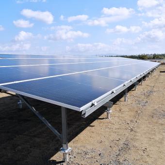 Sistema di montaggio a terra solare in acciaio rivestito Zn-Al-Mg
