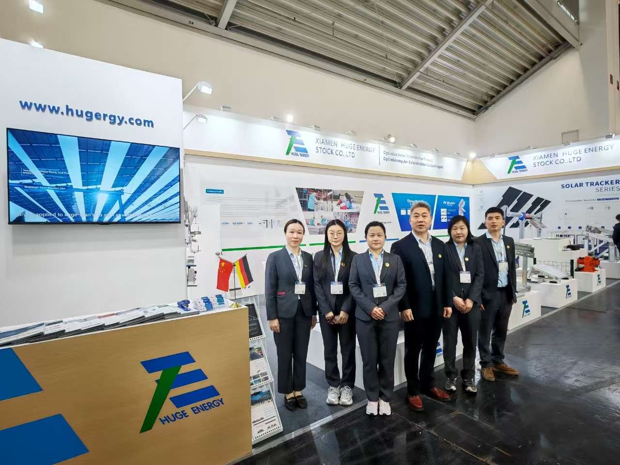 Portiamo luce al mondo! Esplora i momenti brillanti di enorme energia a Intersolar Europe 2025