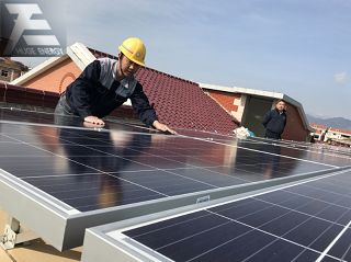 sistema di montaggio solare sul tetto